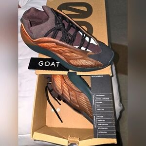 Yeezy 700 v3 copper